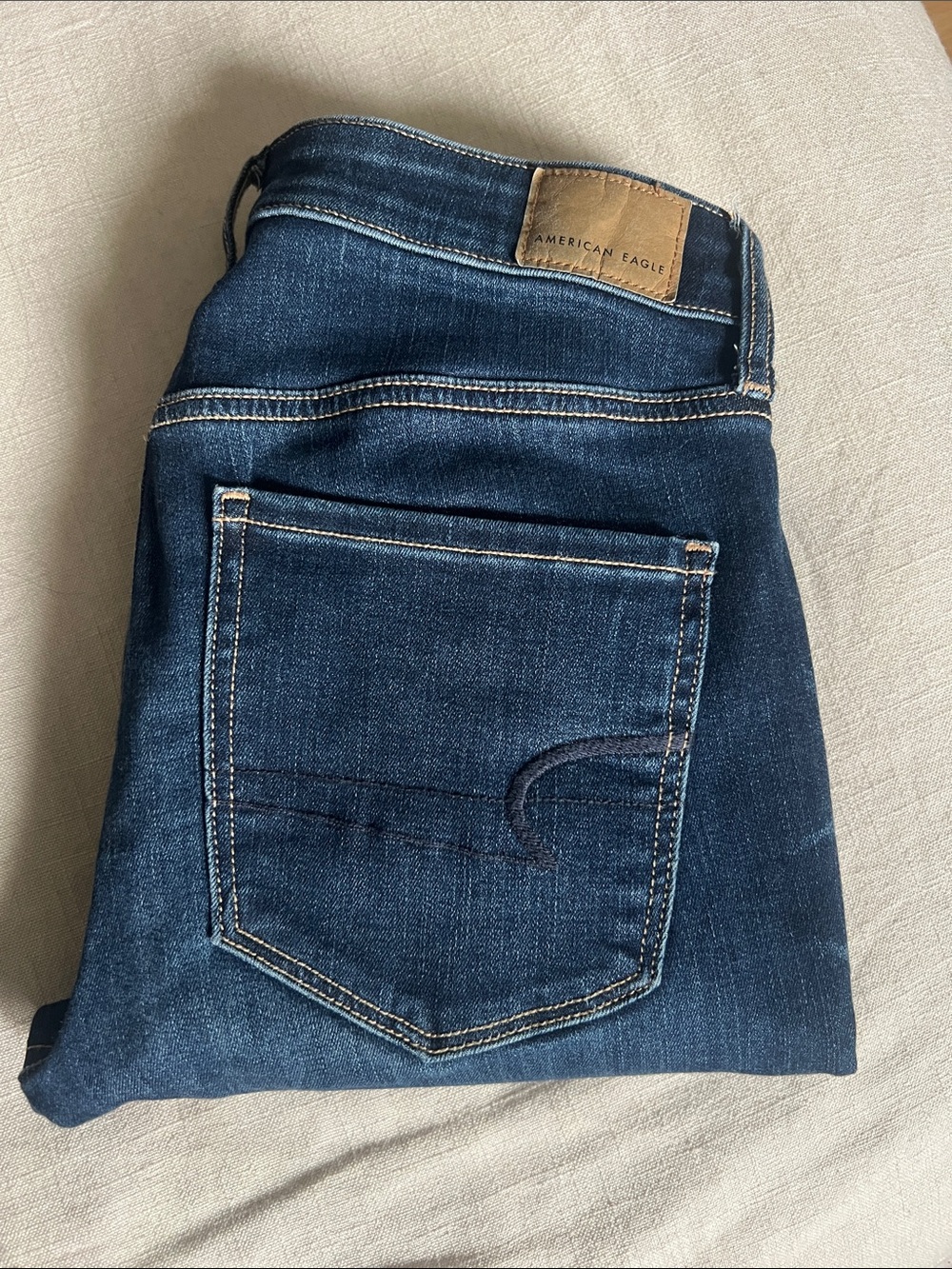 American Eagle Outfitters womens Indigo Slim Straight Jeans